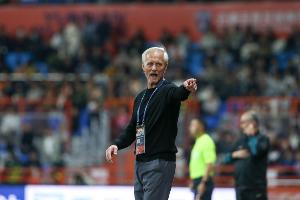 玉昆主帅安德森：坚持高位逼抢和攻势足球，是我们取得成绩的关键