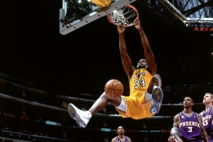 奥尼尔：现在没人能扣碎篮板 传统中锋不是主角了 大家都在投三分