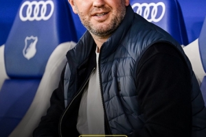 狼堡挖角未成功，霍芬海姆官方：施奇克继续担任体育总经理