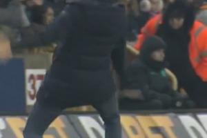 6分钟2球升英超第4！格拉斯纳喜感庆祝差点滑倒 顺势转圈握拳鼓劲