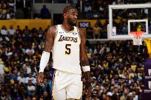 昨天因病缺席训练！雷迪克：艾顿能出战今天对阵爵士的比赛