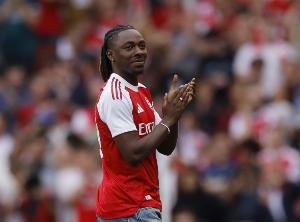 运动战上演帽子戏法！枪手新援埃泽是本赛季英超联赛唯一一人