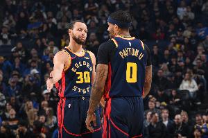 库里：没人能复制追梦的作用 小佩顿用自己的方式发挥作用