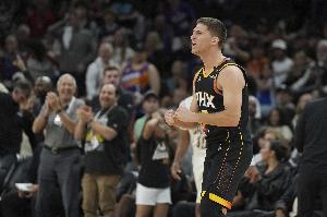 确实不错！吉莱斯皮13中6得16分2板2助2断 三分7中3