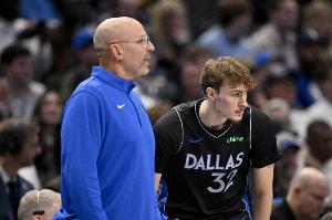 独行侠本赛季关键球4胜11负联盟最差 湖人6胜0负联盟最佳