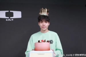 DK更新动态庆祝Siwoo选手生日：Happy Siwoooooooo Day