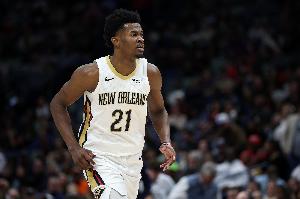 14分14板！墨菲：米西正在逐渐找到感觉 他拼劲投入度很棒