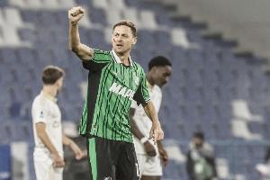 还有油！37岁马蒂奇精彩凌空抽射斩首球，今夏自由身加盟萨索洛