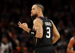 小贾：我爱狄龙他是我一生的兄弟 他帮助火箭建立了球队文化