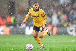 巴媒：曼联有意冬窗签下狼队中场若昂-戈麦斯，转会费约5000万欧