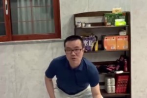 徐静雨被网友质疑篮球技术太菜，静雨随后上传自己运球训练视频