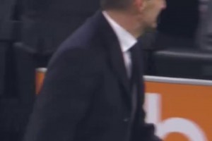 是带点玄学在身上的！场面直拍：阿莱格里开心的像个孩子！